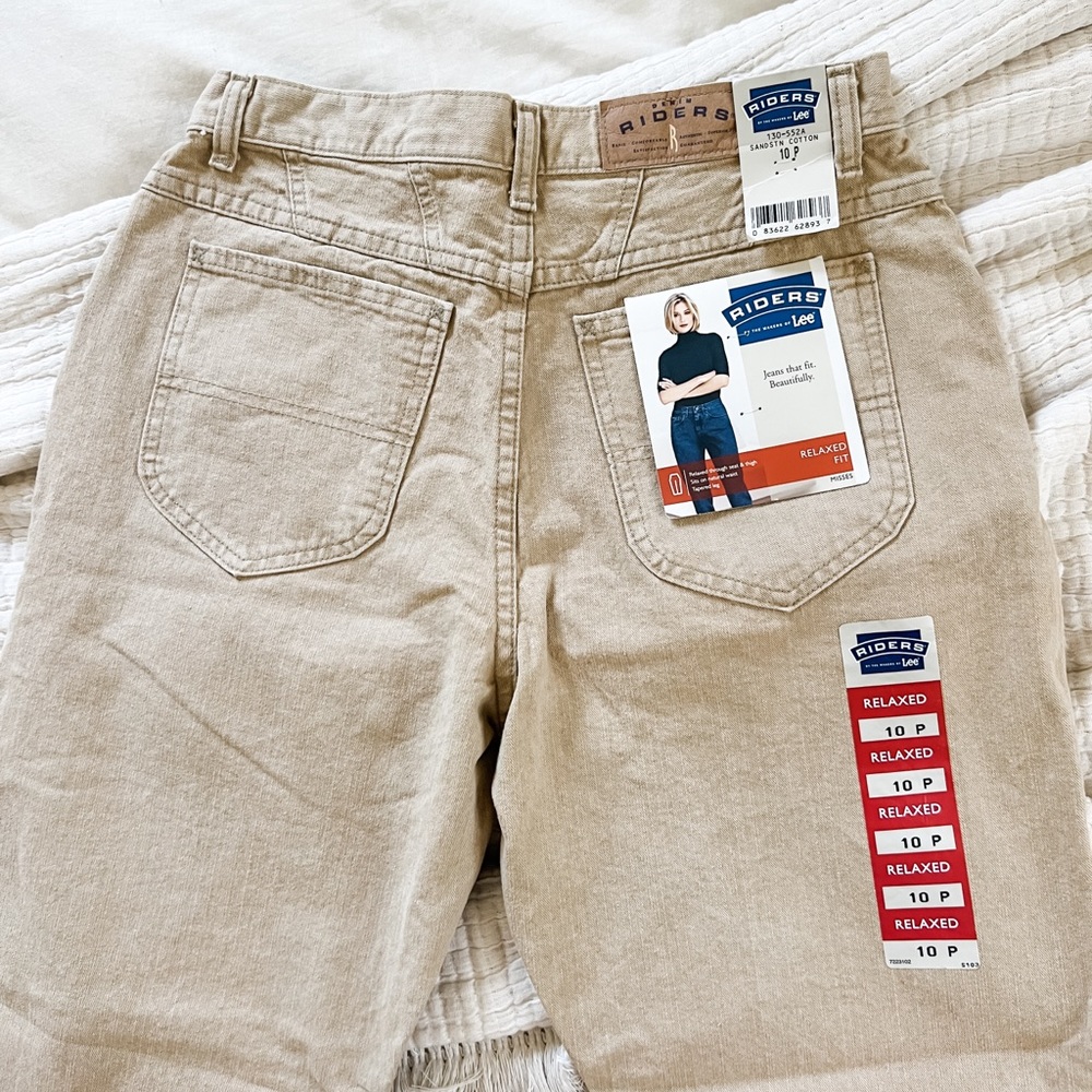 vintage lee riders high waisted mom jeans — neutral color, sandstone, size 10P